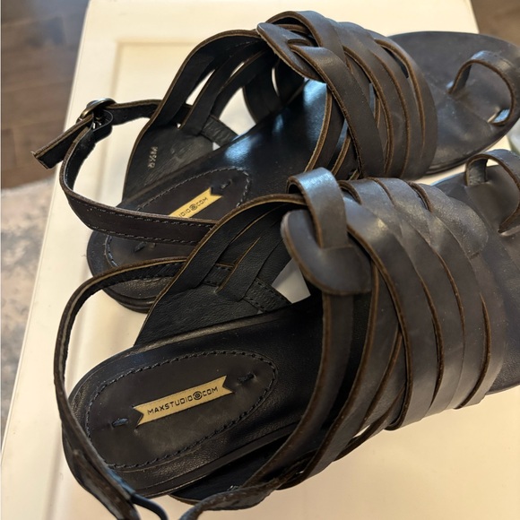 Sandals - Picture 3 of 3